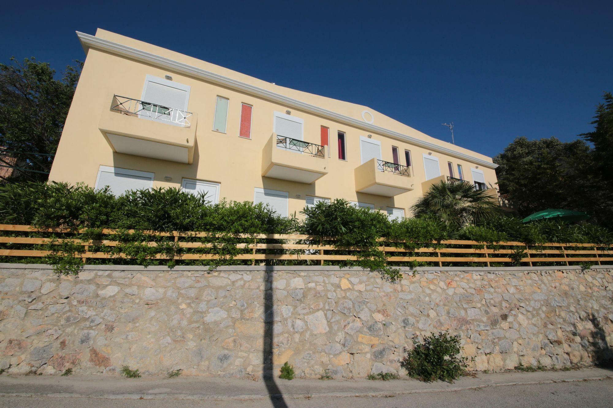 Point Twins Apartments Vrontádos Buitenkant foto